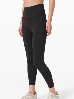 Lululemon Black Wunder Train High Rise Tight 25" Size 8